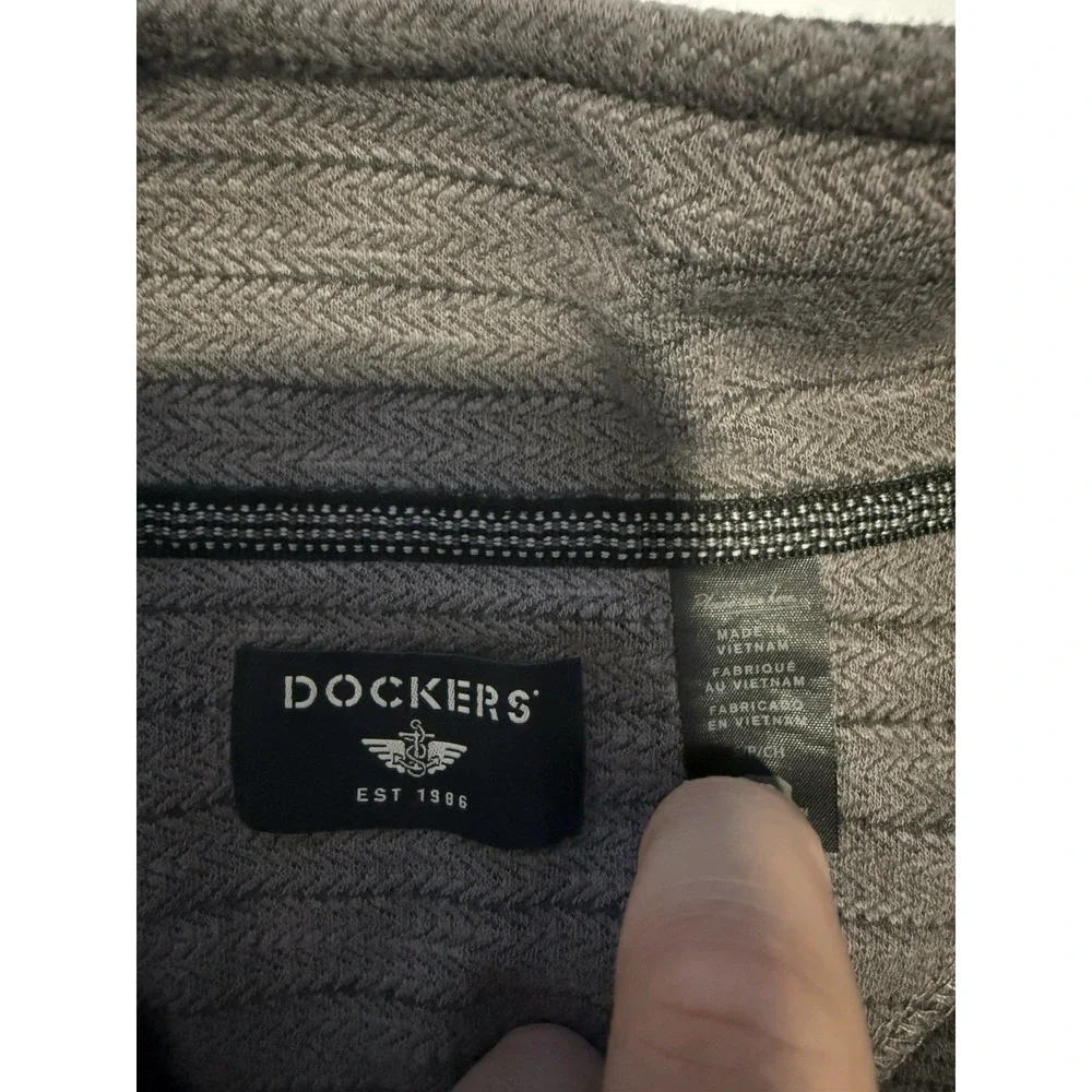 Dockers pre owned